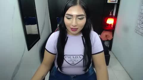 Snapshot of ashley__greey chatting on June 20, 2026, 3:31 am ashley greey online show from June 20, 2026, 3:31 am