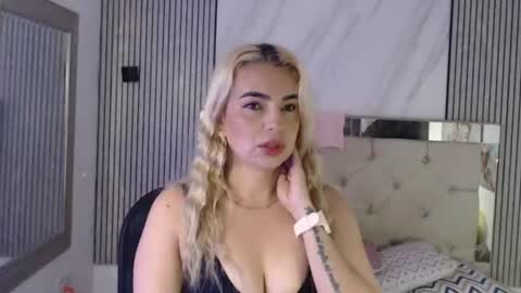 ashley__tylor online show from June 25, 2026, 3:49 pm
