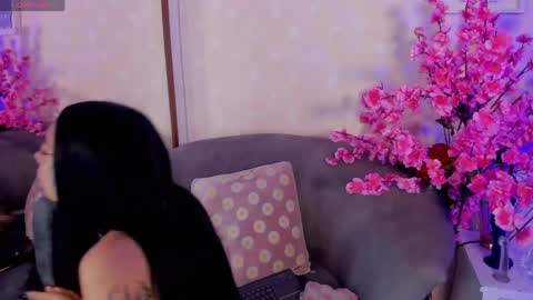 Snapshot of ashley_blum_ chatting on April 21, 2026, 12:00 pm ashley_blum_ online show from April 21, 2026, 12:00 pm
