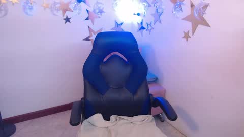 Snapshot of ashley_prg2 chatting on May 20, 2026, 10:05 pm Ashley online show from May 20, 2026, 10:05 pm