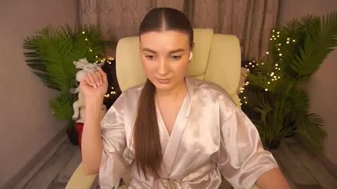 ashleybaee online show from January 5, 2026, 5:27 pm