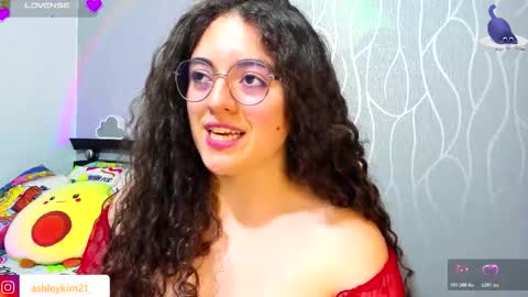 .. Ashley .. online show from November 11, 2025, 12:43 am