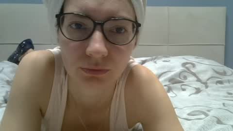 Ashley online show from April 20, 2026, 5:54 am