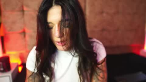 Ashley Lauren online show from March 19, 2026, 8:35 pm