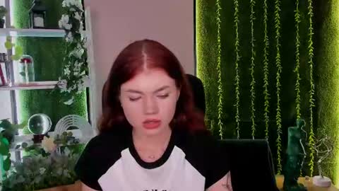 Ashli  online show from August 5, 2026, 7:06 pm