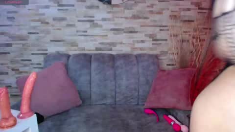 Ashlye  online show from September 23, 2025, 3:53 am