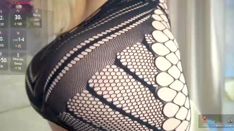 Paula Baleta  online show from December 15, 2024, 5:31 pm