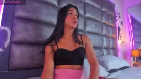Snapshot of ashlymillerr_ chatting on July 21, 2026, 7:27 pm ashlymillerr_ online show from July 21, 2026, 7:27 pm