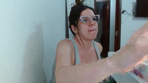 Snapshot of ashlymoon chatting on May 27, 2026, 1:57 am AshlyMoon online show from May 27, 2026, 1:57 am