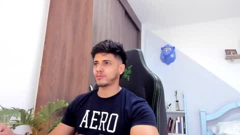 Snapshot of ashton_coleman_ chatting on December 30, 2024, 4:09 am my name real is camilo online show from December 30, 2024, 4:09 am