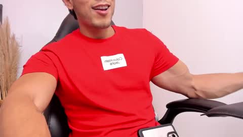 Snapshot of ashton_coleman_ chatting on February 7, 2025, 8:53 pm my name real is camilo online show from February 7, 2025, 8:53 pm