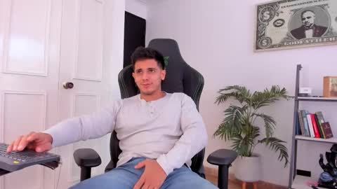 Snapshot of ashton_coleman_ chatting on October 11, 2025, 4:38 pm my name real is camilo online show from October 11, 2025, 4:38 pm