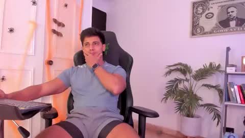 Snapshot of ashton_coleman_ chatting on October 28, 2025, 5:22 am my name real is camilo online show from October 28, 2025, 5:22 am