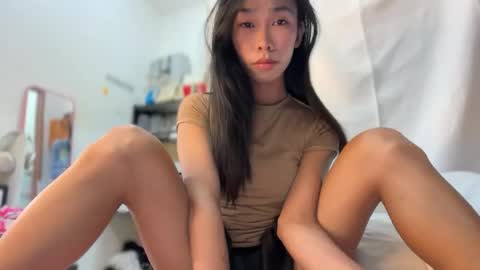 Snapshot of asian_aki chatting on June 19, 2026, 12:09 pm Marj online show from June 19, 2026, 12:09 pm