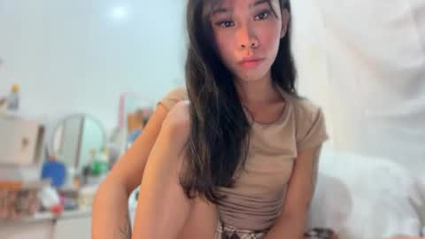 Snapshot of asian_aki chatting on June 21, 2026, 2:41 pm Marj online show from June 21, 2026, 2:41 pm