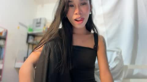 Snapshot of asian_aki chatting on July 14, 2026, 2:56 pm Marj online show from July 14, 2026, 2:56 pm