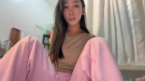 Snapshot of asian_aki chatting on July 27, 2026, 12:34 pm Marj online show from July 27, 2026, 12:34 pm