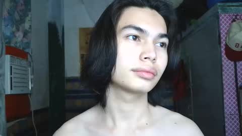 asian_babyboi online show from May 1, 2026, 2:54 pm