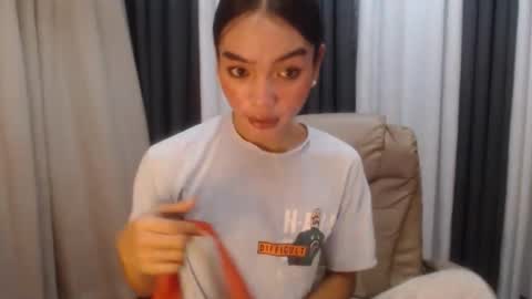 asian_cassy online show from April 8, 2026, 2:33 am