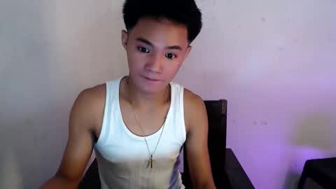 asian_lover05 online show from February 22, 2026, 5:33 pm