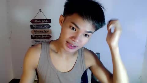 asian_lover05 online show from April 2, 2026, 5:54 pm