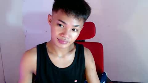 Snapshot of asian_lover05 chatting on May 18, 2026, 4:13 pm asian_lover05 online show from May 18, 2026, 4:13 pm