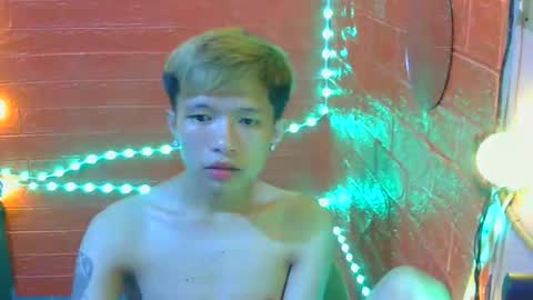 asian_macky online show from February 25, 2026, 12:26 pm