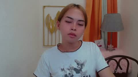 Snapshot of asian_pinay_oldlover chatting on June 21, 2026, 10:12 pm Angel online show from June 21, 2026, 10:12 pm