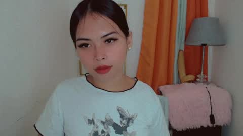 Snapshot of asian_pinay_oldlover chatting on July 16, 2026, 11:11 pm Angel online show from July 16, 2026, 11:11 pm