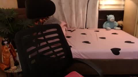 Snapshot of asian_princess15 chatting on January 27, 2025, 3:26 am angela online show from January 27, 2025, 3:26 am