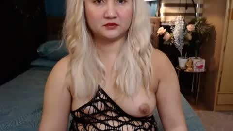 Snapshot of asian_princess15 chatting on October 5, 2025, 1:37 am angela online show from October 5, 2025, 1:37 am