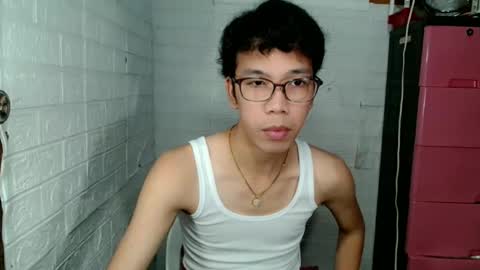 Snapshot of asianbaexx chatting on March 16, 2026, 4:29 am EIZE online show from March 16, 2026, 4:29 am