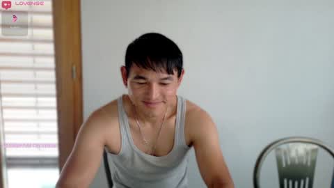 Snapshot of asianboy_sunny chatting on June 16, 2026, 4:15 am AsianBoy Sunny online show from June 16, 2026, 4:15 am