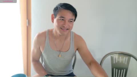 Snapshot of asianboy_sunny chatting on June 18, 2026, 4:57 am AsianBoy Sunny online show from June 18, 2026, 4:57 am