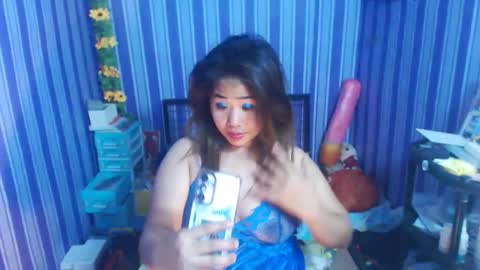 Snapshot of asiankitty23xx chatting on May 18, 2026, 12:40 am asiankitty23xx online show from May 18, 2026, 12:40 am