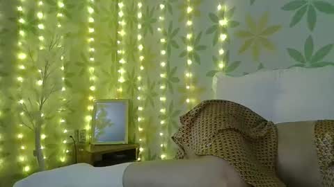 Snapshot of asianshiny chatting on March 8, 2025, 3:02 pm Alice online show from March 8, 2025, 3:02 pm