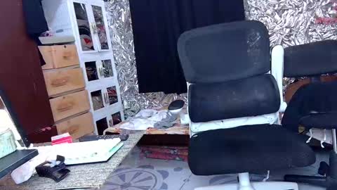 Snapshot of asiantsugar4u chatting on November 16, 2025, 11:05 am Trish online show from November 16, 2025, 11:05 am