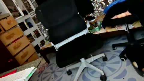 Snapshot of asiantsugar4u chatting on December 1, 2025, 6:07 am Trish online show from December 1, 2025, 6:07 am