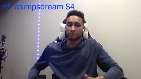 Snapshot of asimpsdream chatting on January 20, 2025, 2:22 am asimpsdream online show from January 20, 2025, 2:22 am