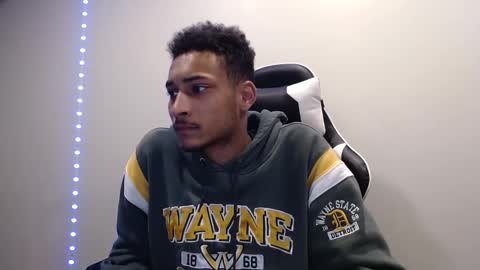 Snapshot of asimpsdream chatting on March 12, 2025, 9:13 pm asimpsdream online show from March 12, 2025, 9:13 pm