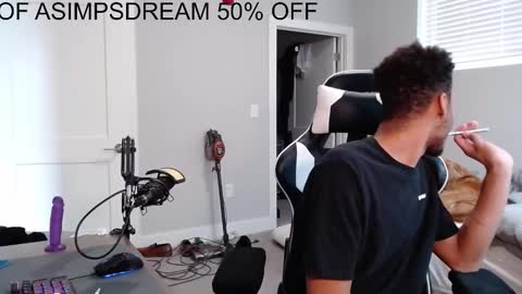 Snapshot of asimpsdream chatting on October 17, 2025, 1:57 pm asimpsdream online show from October 17, 2025, 1:57 pm