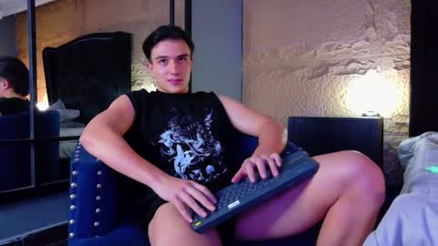 Snapshot of aslanfox_ chatting on June 5, 2026, 6:52 am Aslan online show from June 5, 2026, 6:52 am