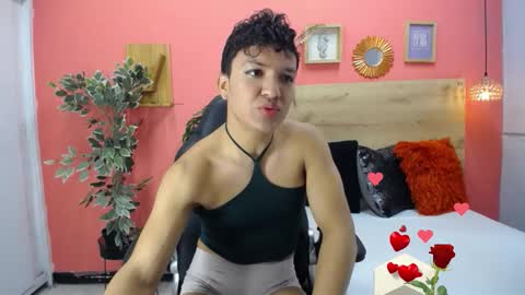 Snapshot of aslyhernandez chatting on February 20, 2026, 12:05 pm ASLY online show from February 20, 2026, 12:05 pm