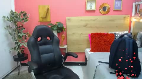 ASLY online show from May 16, 2026, 10:01 am