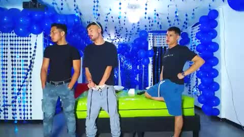 Snapshot of asmodeus7100 chatting on December 13, 2024, 12:20 am THOMAS AND DAMIAND online show from December 13, 2024, 12:20 am