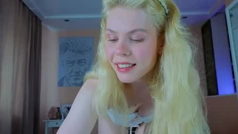 Snapshot of ass_latte chatting on June 4, 2026, 3:12 am Sasha online show from June 4, 2026, 3:12 am
