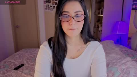 Ashley online show from December 14, 2025, 2:50 am