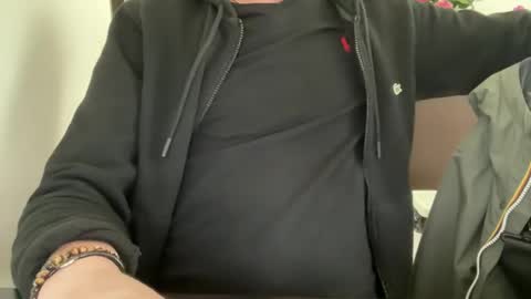 Snapshot of asss837094 chatting on April 16, 2026, 12:28 pm asss837094 online show from April 16, 2026, 12:28 pm