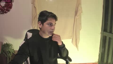 Asta Kuno online show from December 15, 2025, 1:10 am