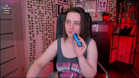 Snapshot of astarte_aste chatting on April 19, 2026, 6:10 pm astarte_aste online show from April 19, 2026, 6:10 pm
